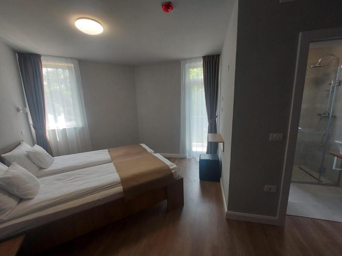 Octogon Hotel Félixfürdő Kültér fotó