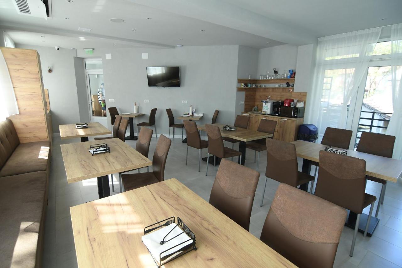 Octogon Hotel Félixfürdő Kültér fotó