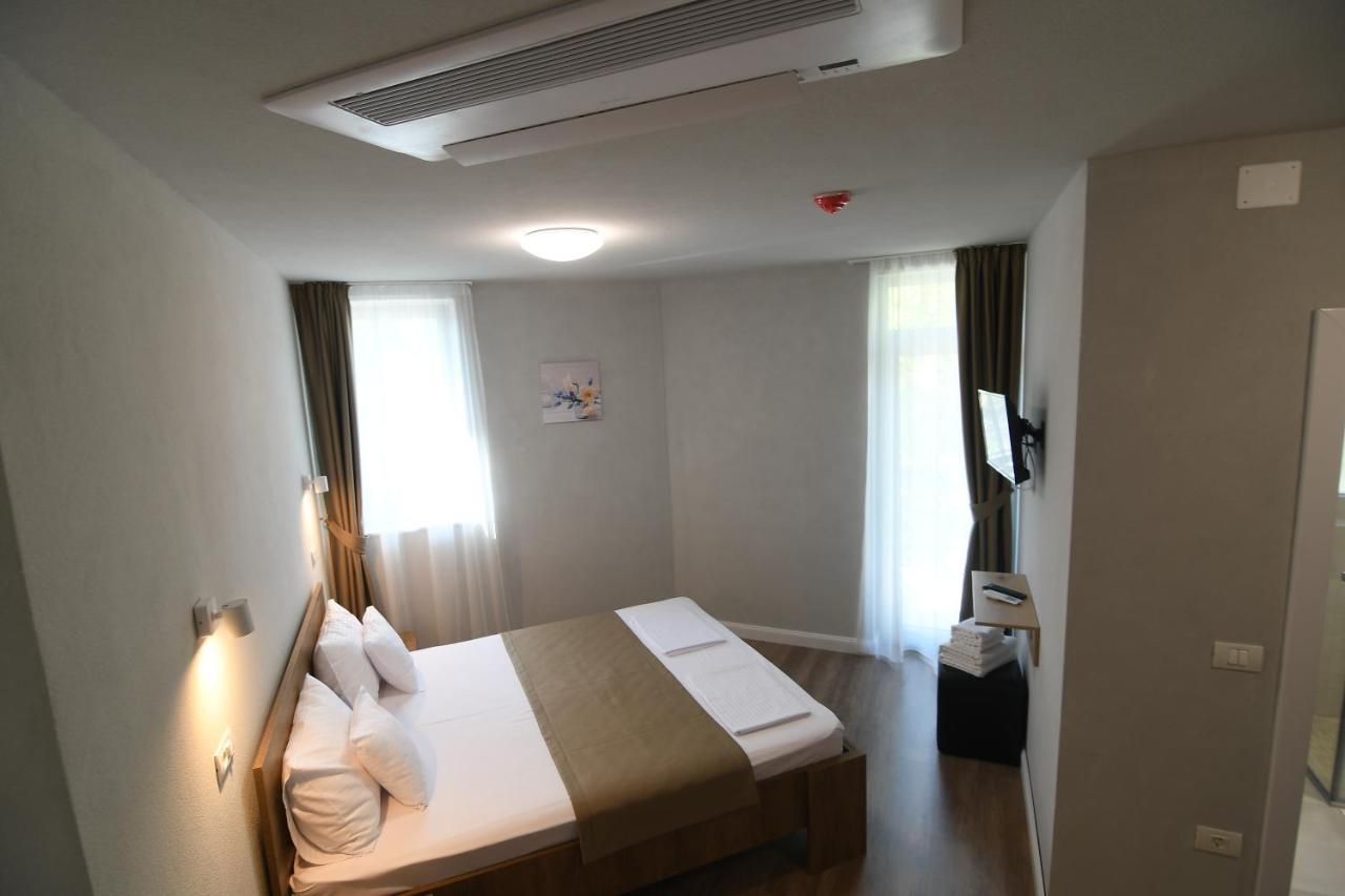 Octogon Hotel Félixfürdő Kültér fotó